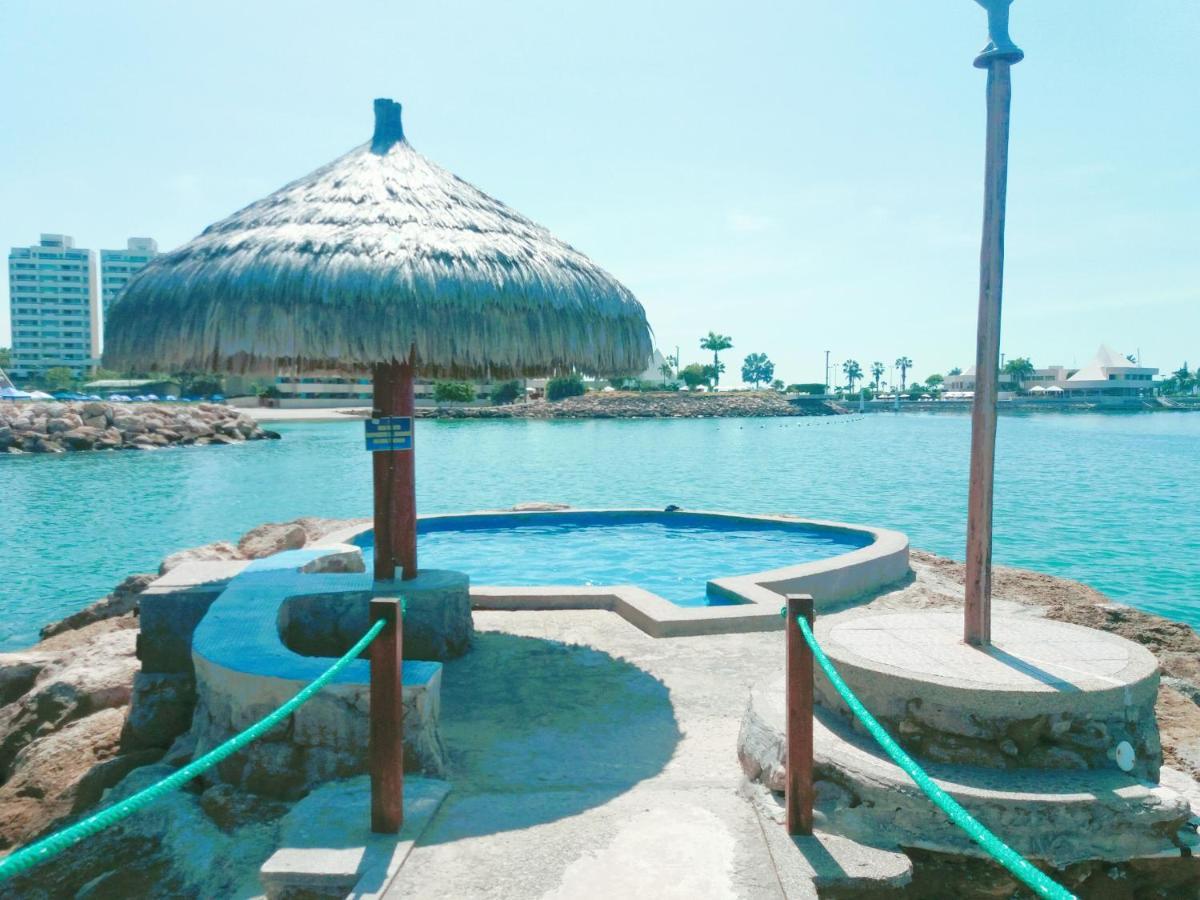 Acogedor Departamento Con Playa Privada Salinas (Santa Elena) Exterior foto